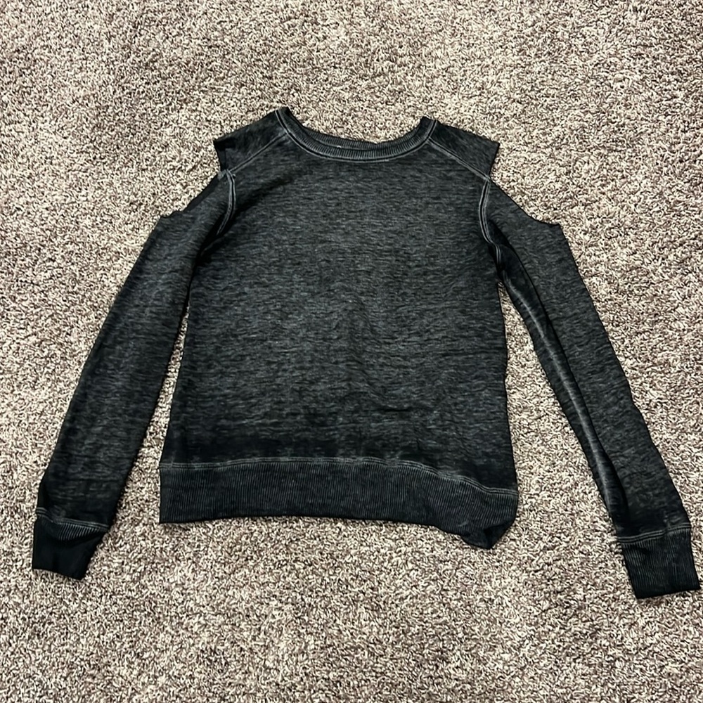 Modish Rebel sweatshirt with cut out shoulders. Xs